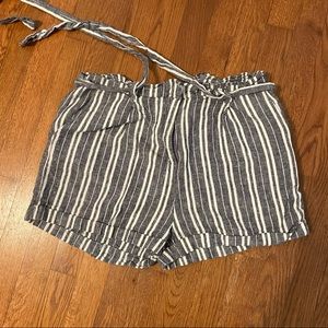 Love University Linen Paperbag Shorts